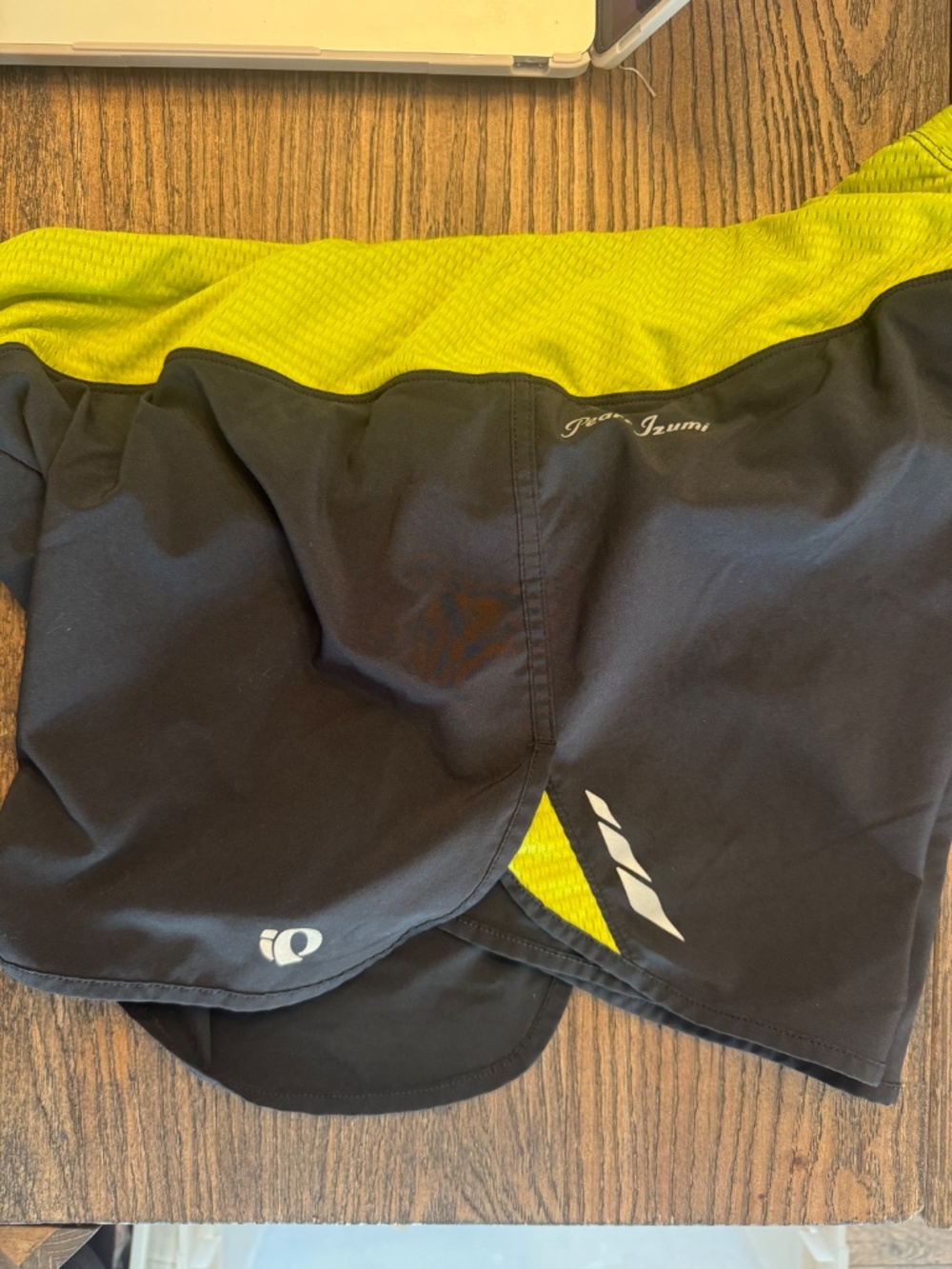 Black & Green women's Pearl Izumi shorts w/ liner Sz XL - Picture 7 of 7